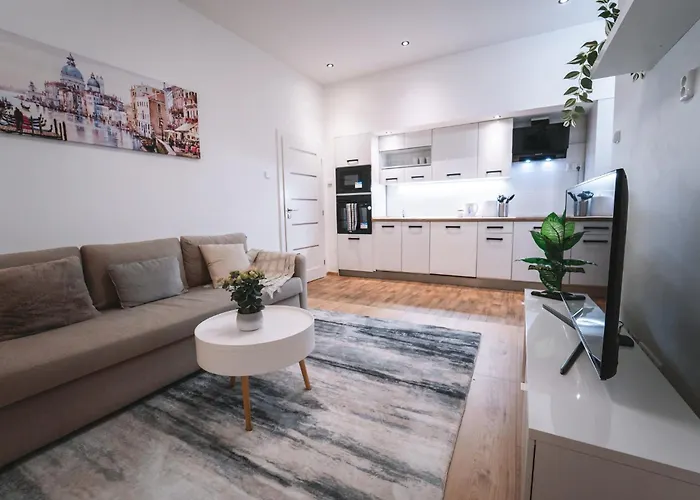 Swanky Retreat *