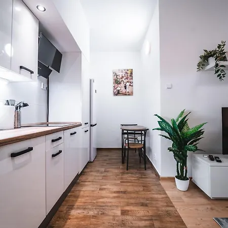 Swanky Retreat