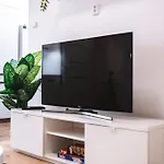 Swanky Retreat Apartment *
